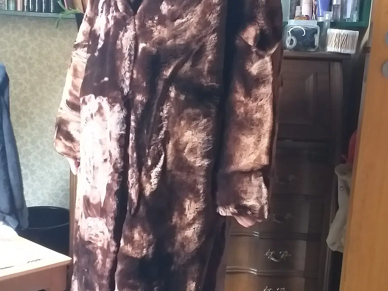 Billede 10 - Pels jakke ikke ægte str.38 -40, 