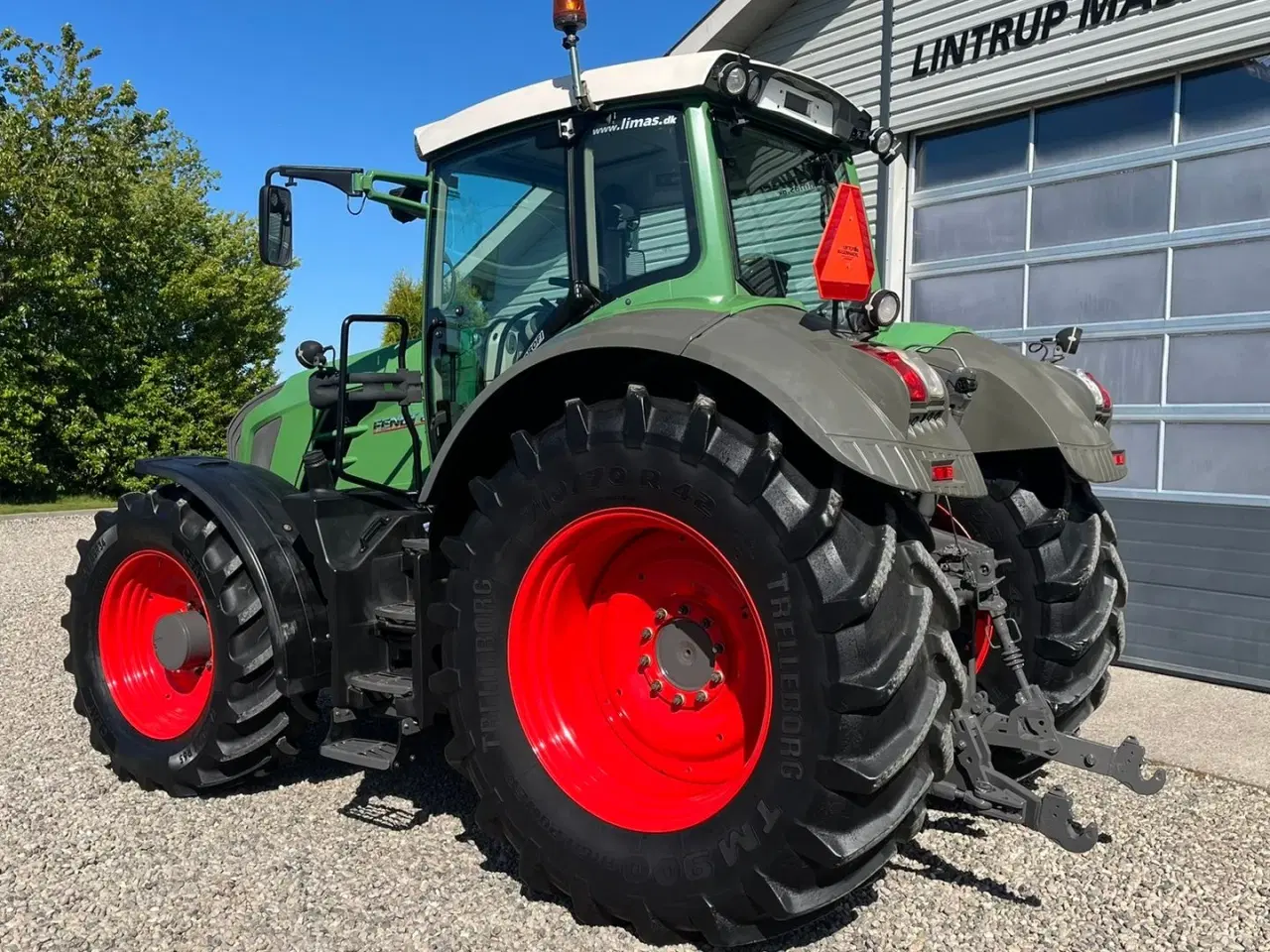 Billede 3 - Fendt 828 Profi model. Meget flot traktor med nye fordæk.