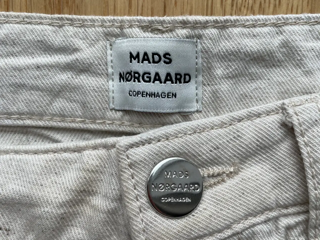 Billede 2 - Mads Nørgaard nederdel