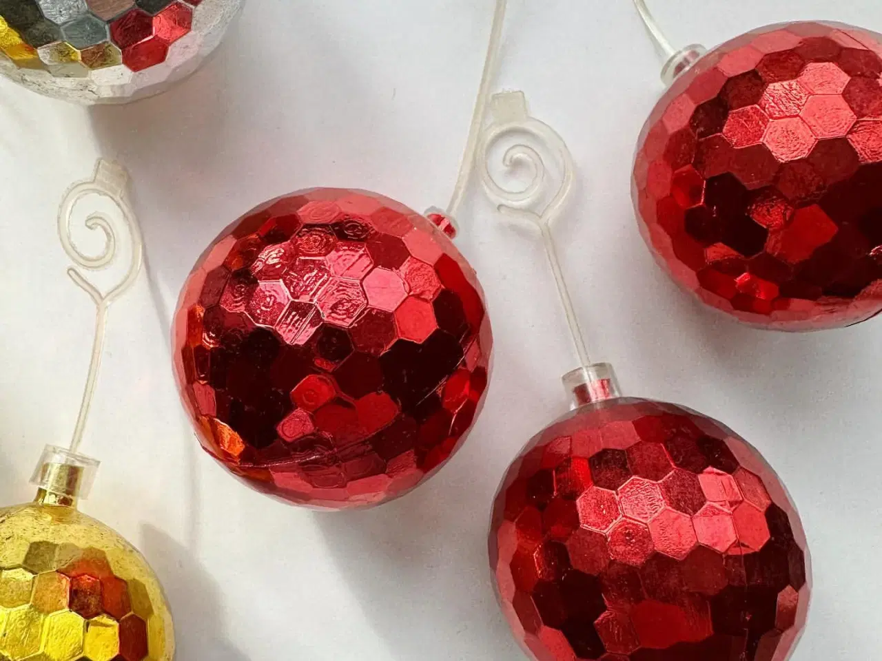 Billede 4 - Retro disko julekugler, 6 stk samlet