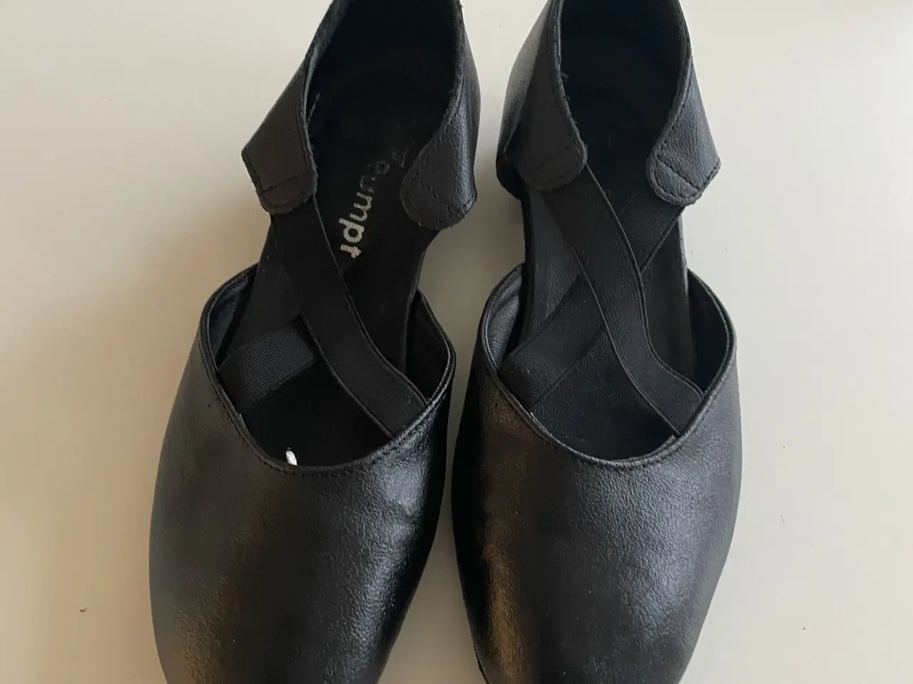 Billede 1 - Rumpf dansesko/træningssko m. elastik - 1313