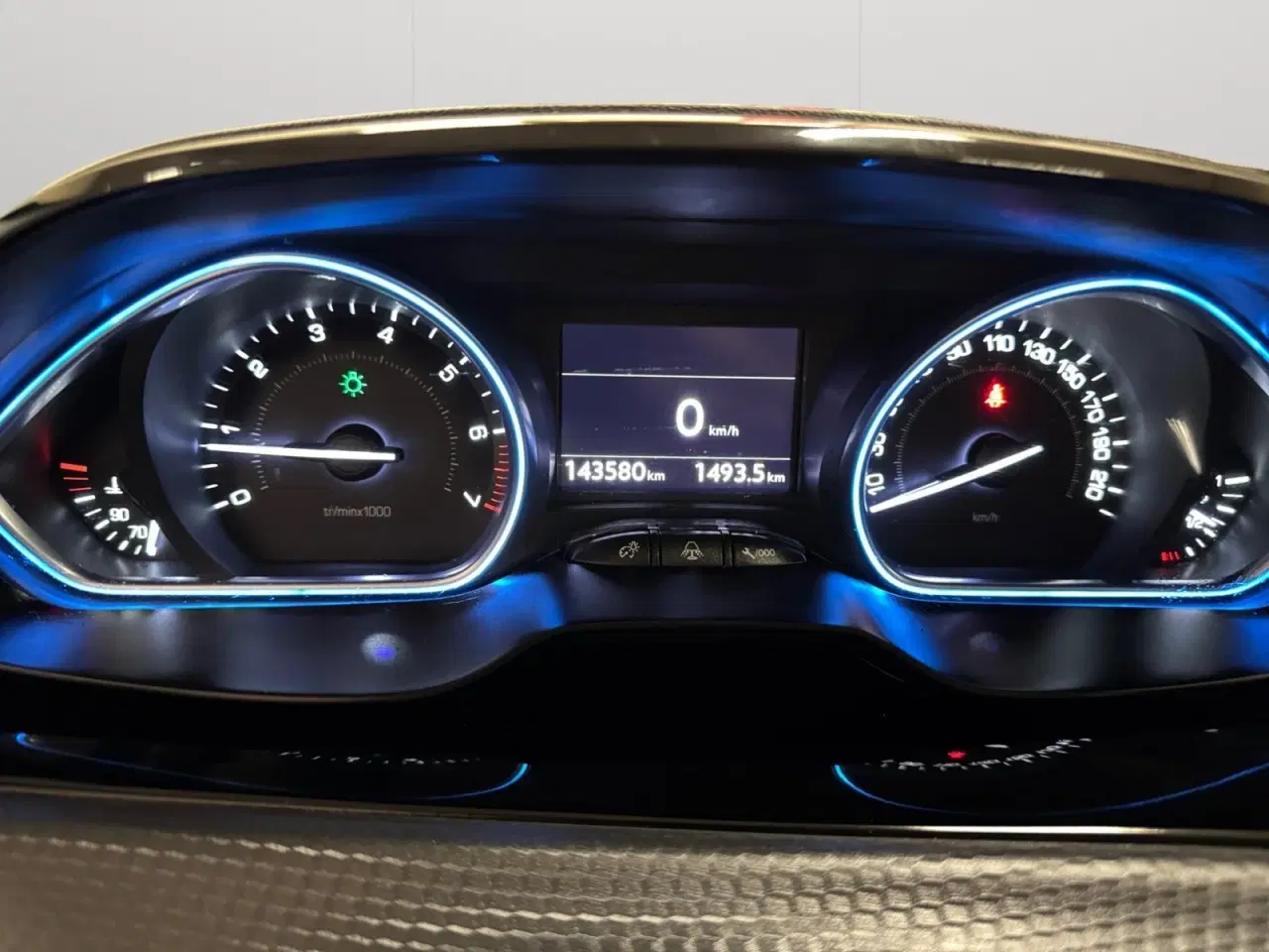 Billede 7 - Peugeot 2008 1,2 VTi 82 Allure Sky