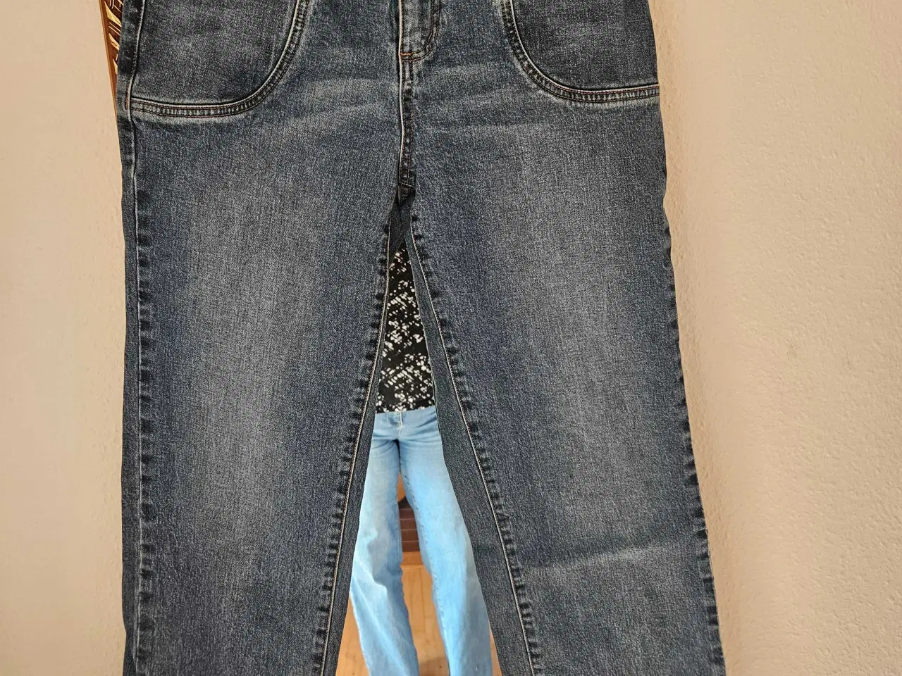 Billede 1 - LÆKRER KRAFTIGE JEANS 