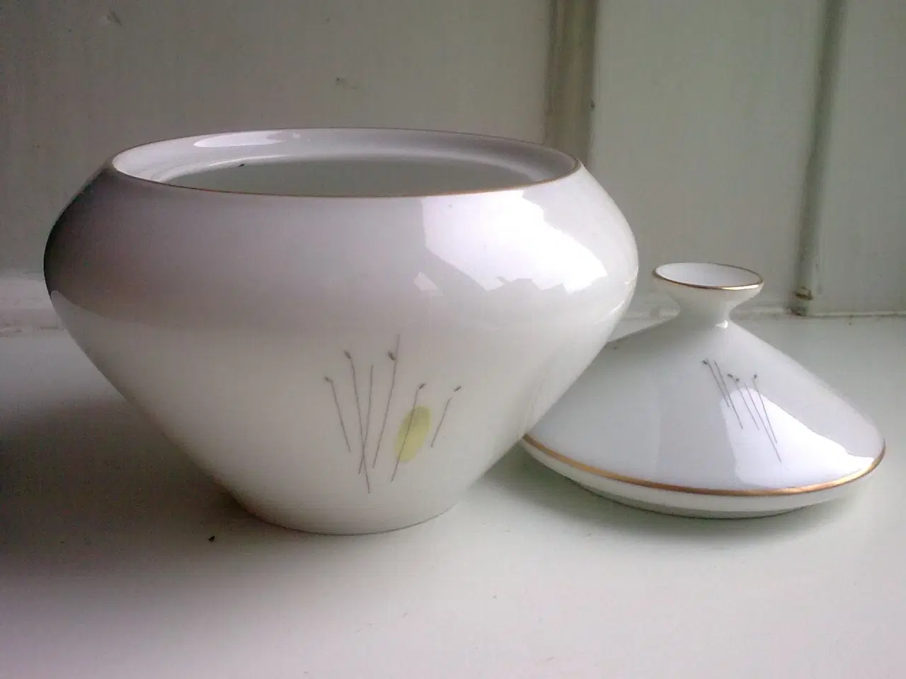 Billede 9 - Guld på hvid form GRUNDVAND ny SØ design RETRO