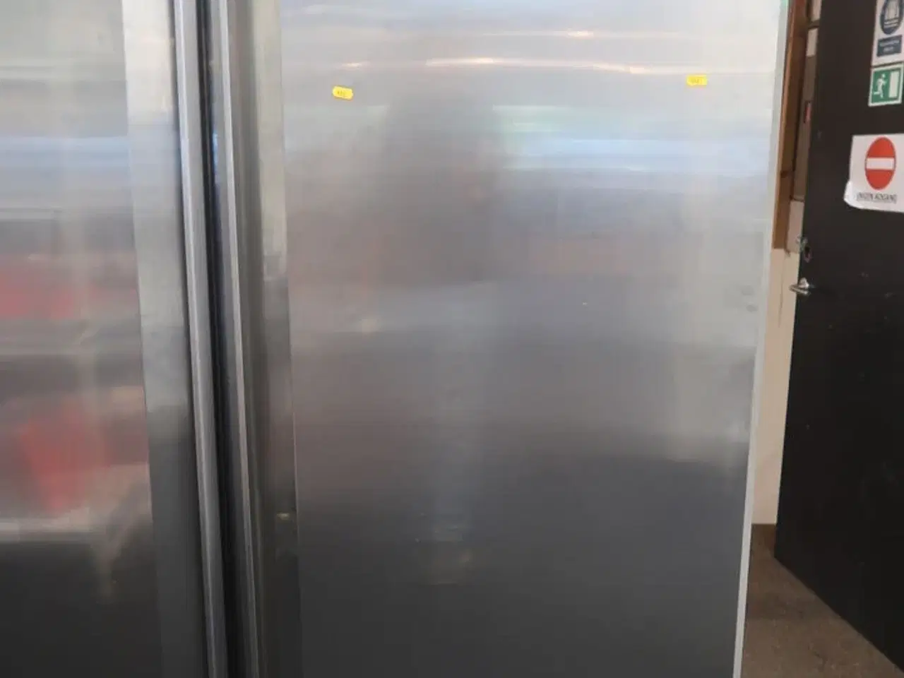 Billede 2 - Køleskab TEFCOLD RK710