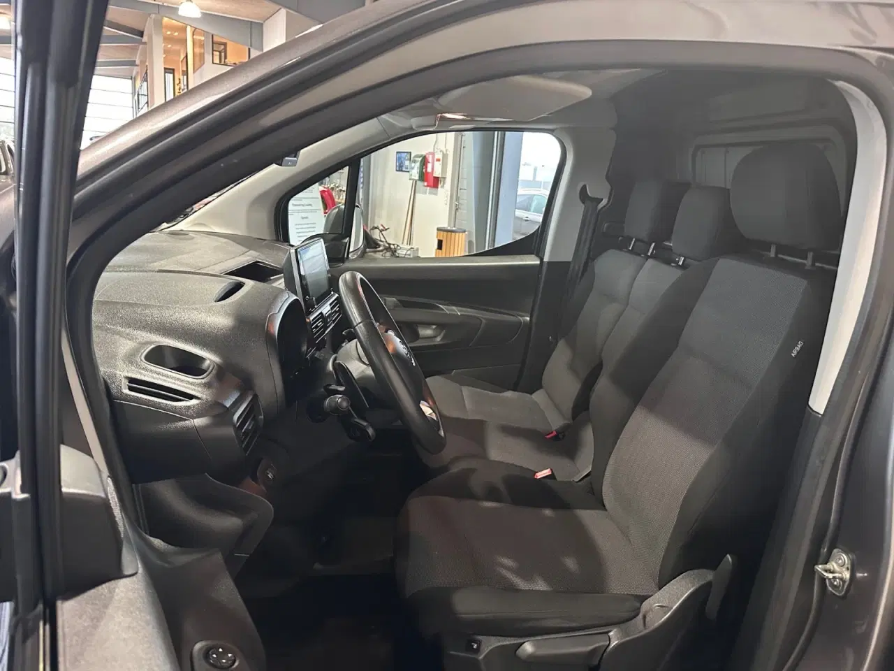 Billede 4 - Toyota ProAce City 1,5 D 130 Medium Comfort aut.