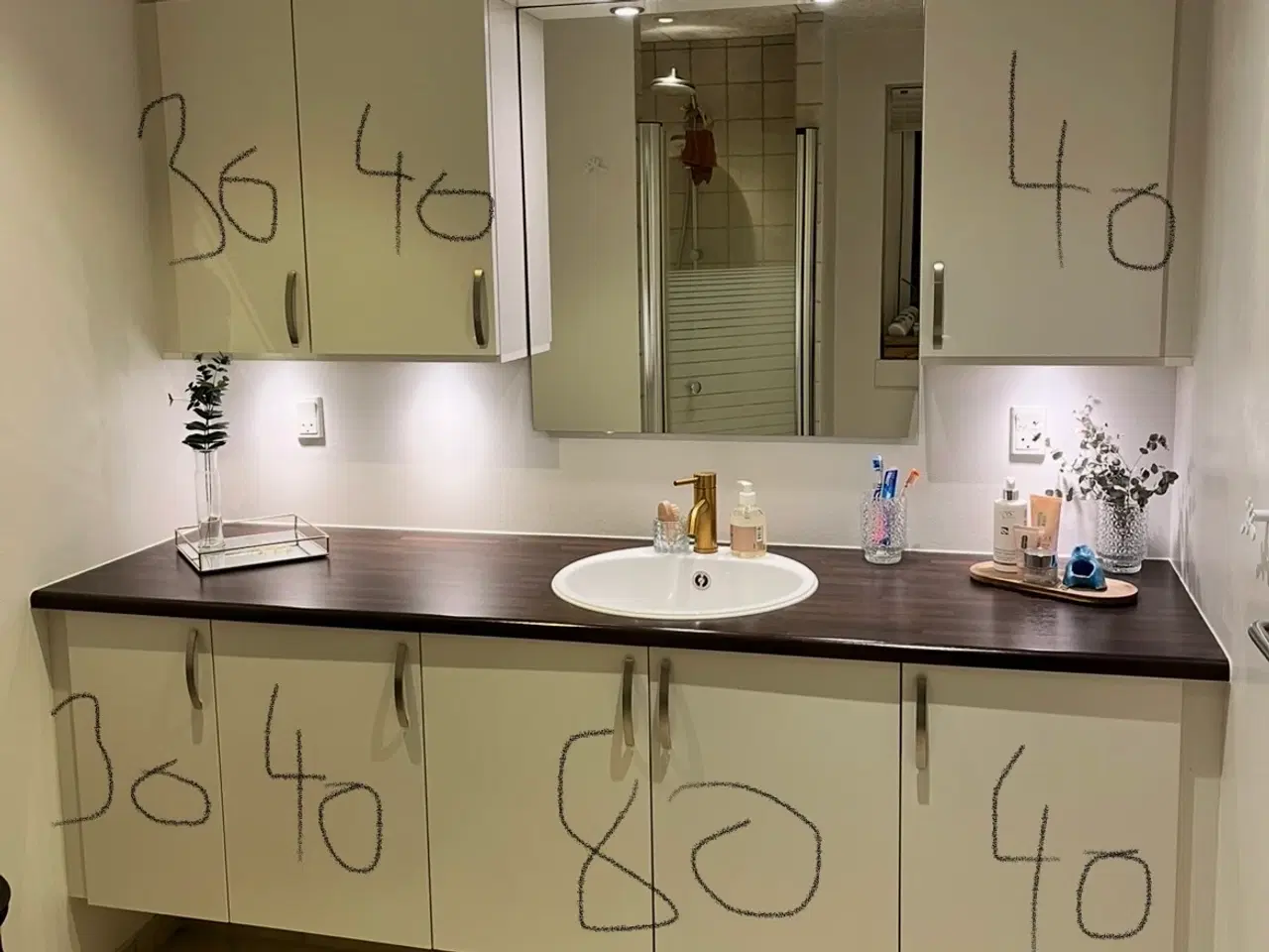 Billede 2 - Badeværelse