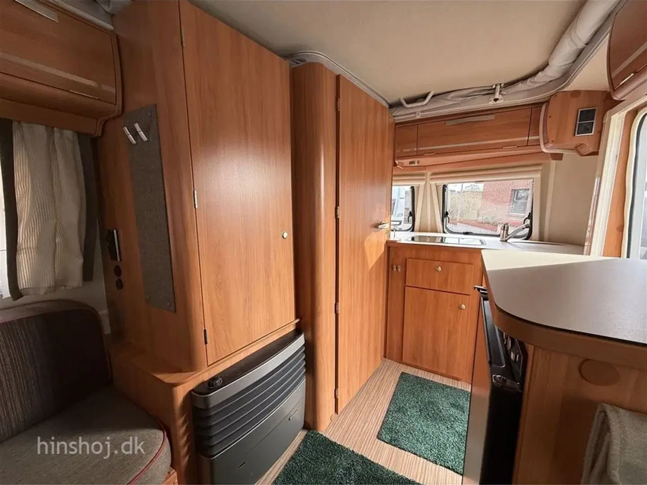 Billede 5 - 2022 - Eriba Touring Familia 320 Rigtig fin og let Rejsevogn som kan trækkes af de fleste biler fra Hinshøj Caravan A/S