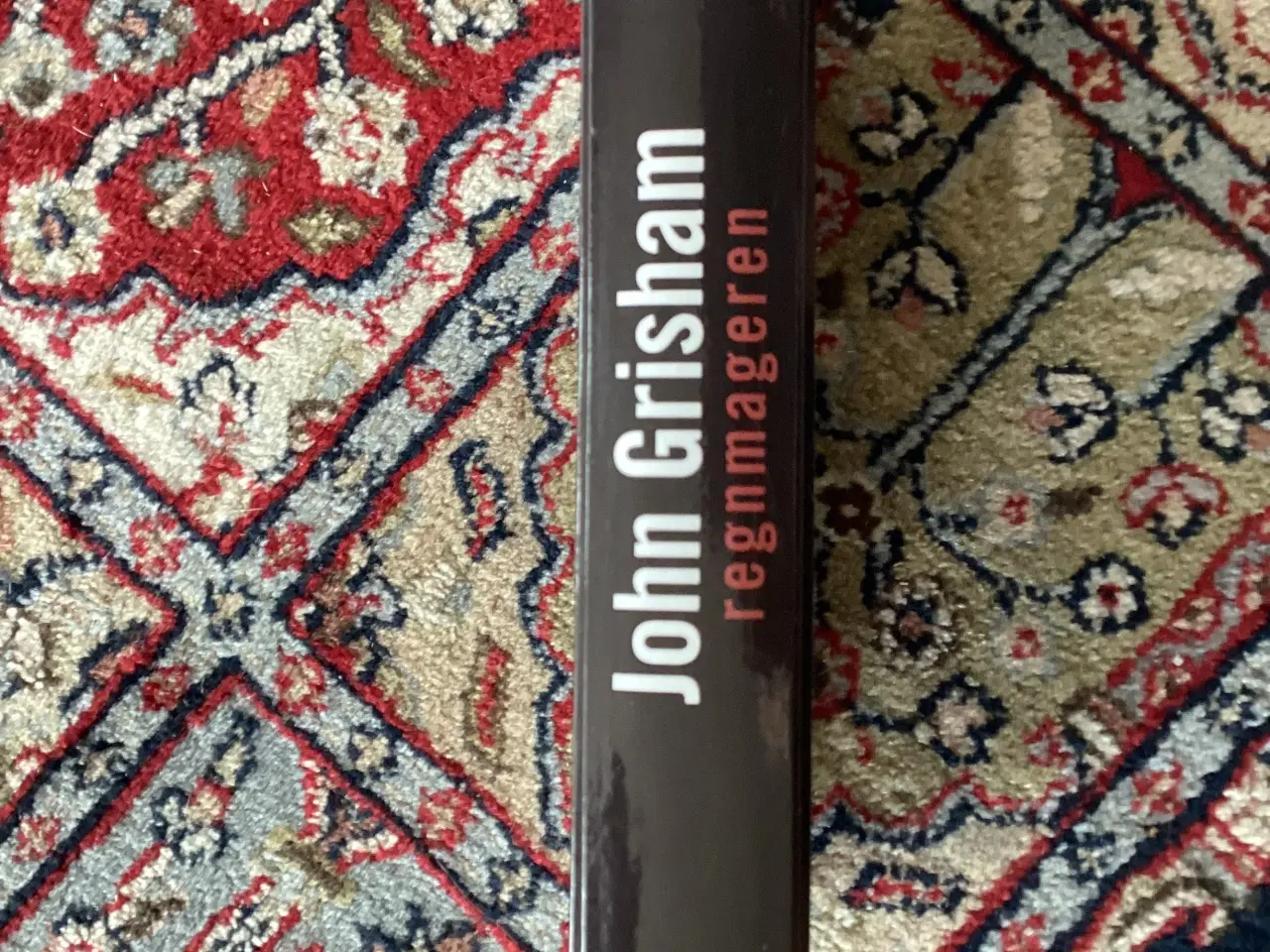 Billede 3 - “Regnmageren” John Grisham
