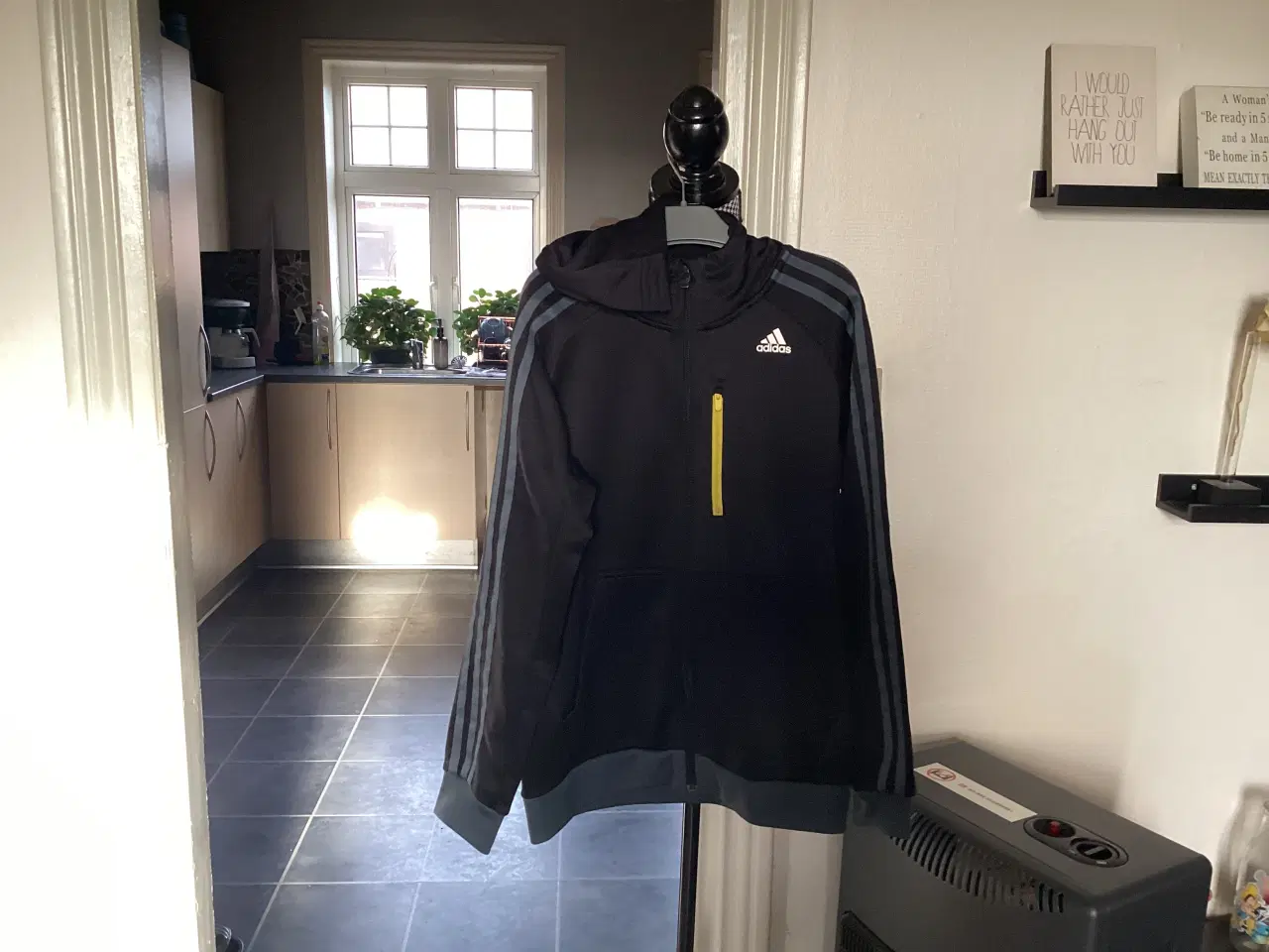 Billede 13 - Hummel/ Adidas Trøjer/ Bukser, Forsk. Str.