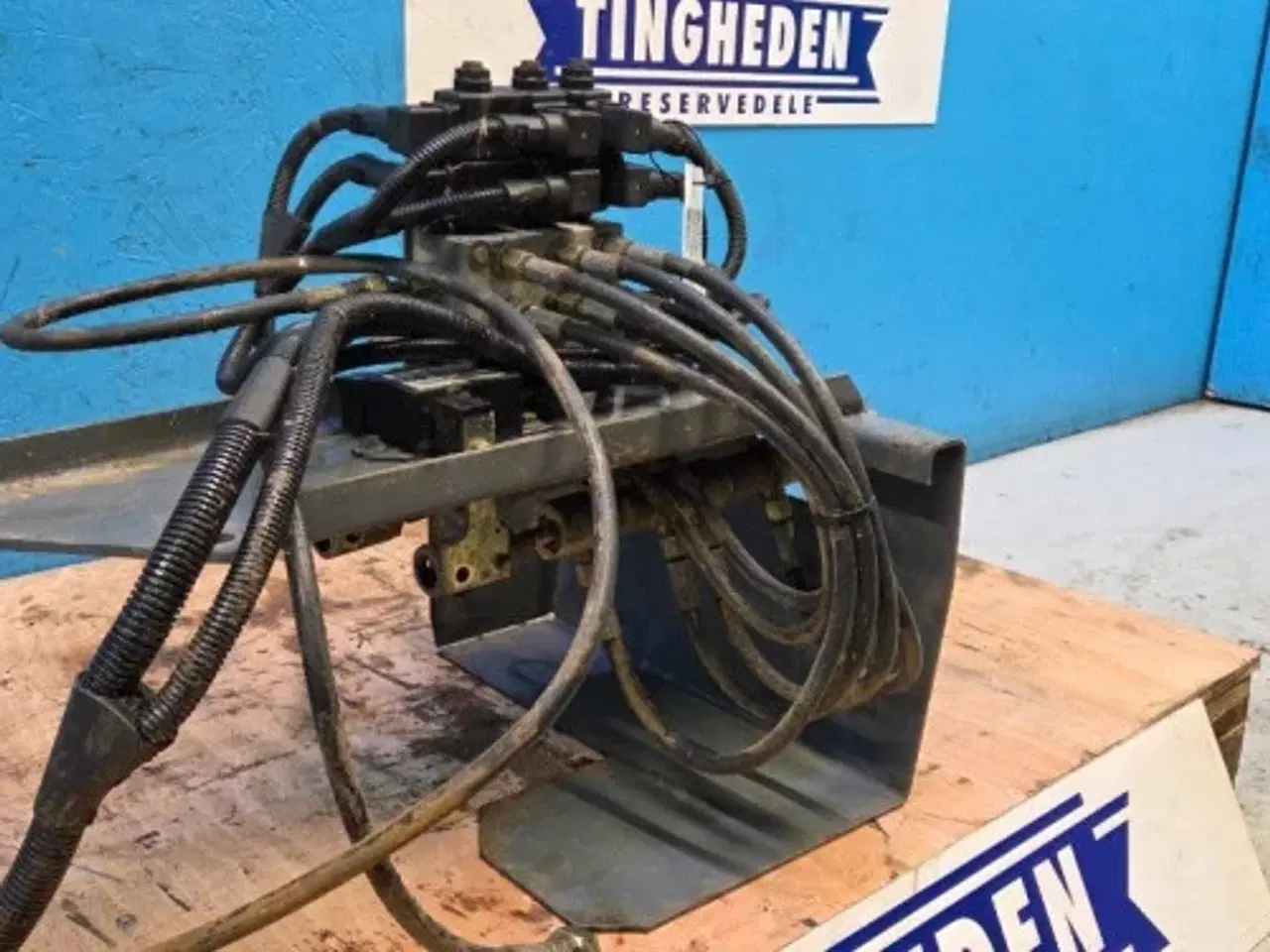 Billede 3 - Massey Ferguson 7274 Gearvælger Konsol 28785685