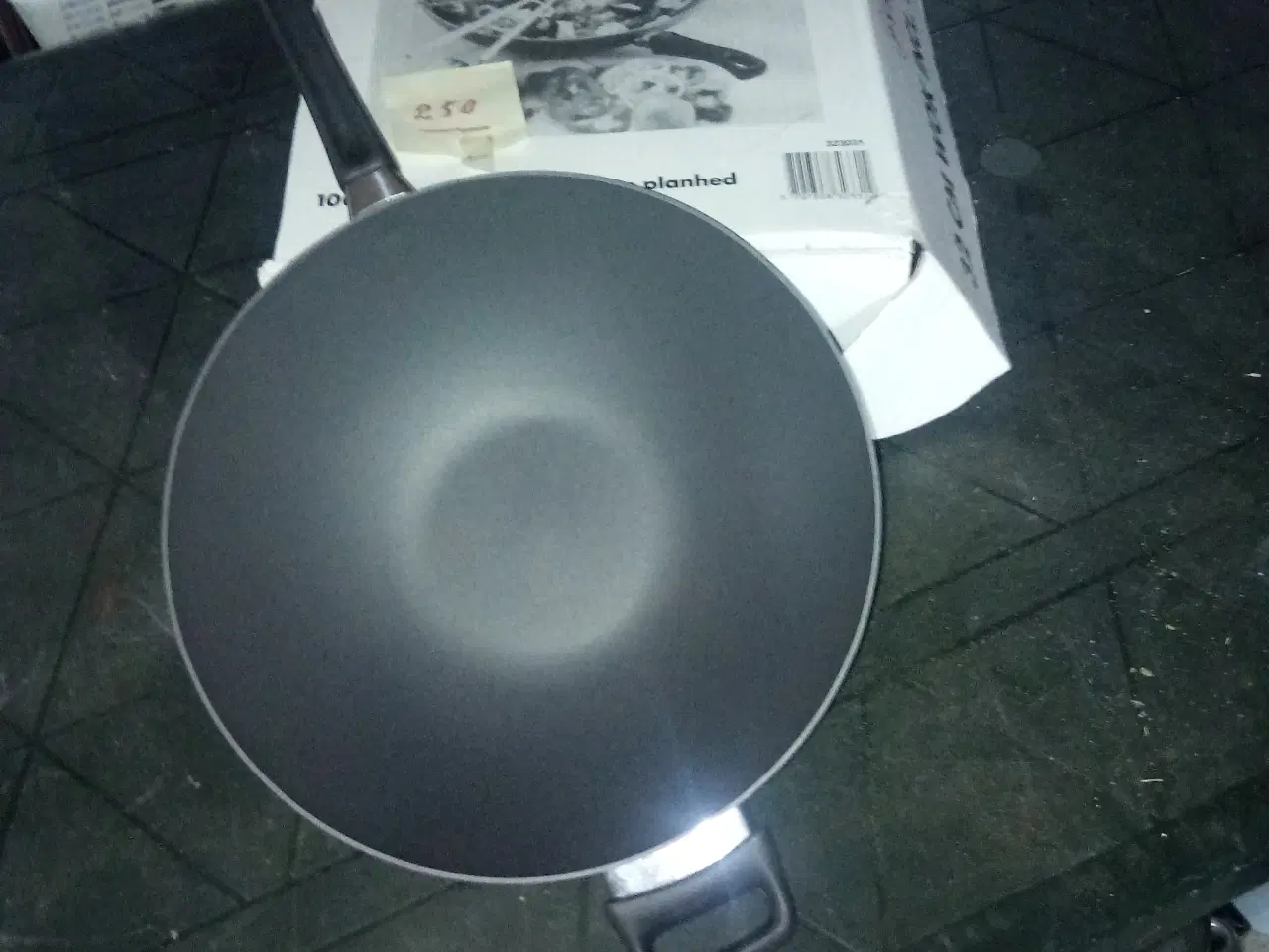 Billede 1 - Pyrolux, 32cm. wok, incl. rist og pinde