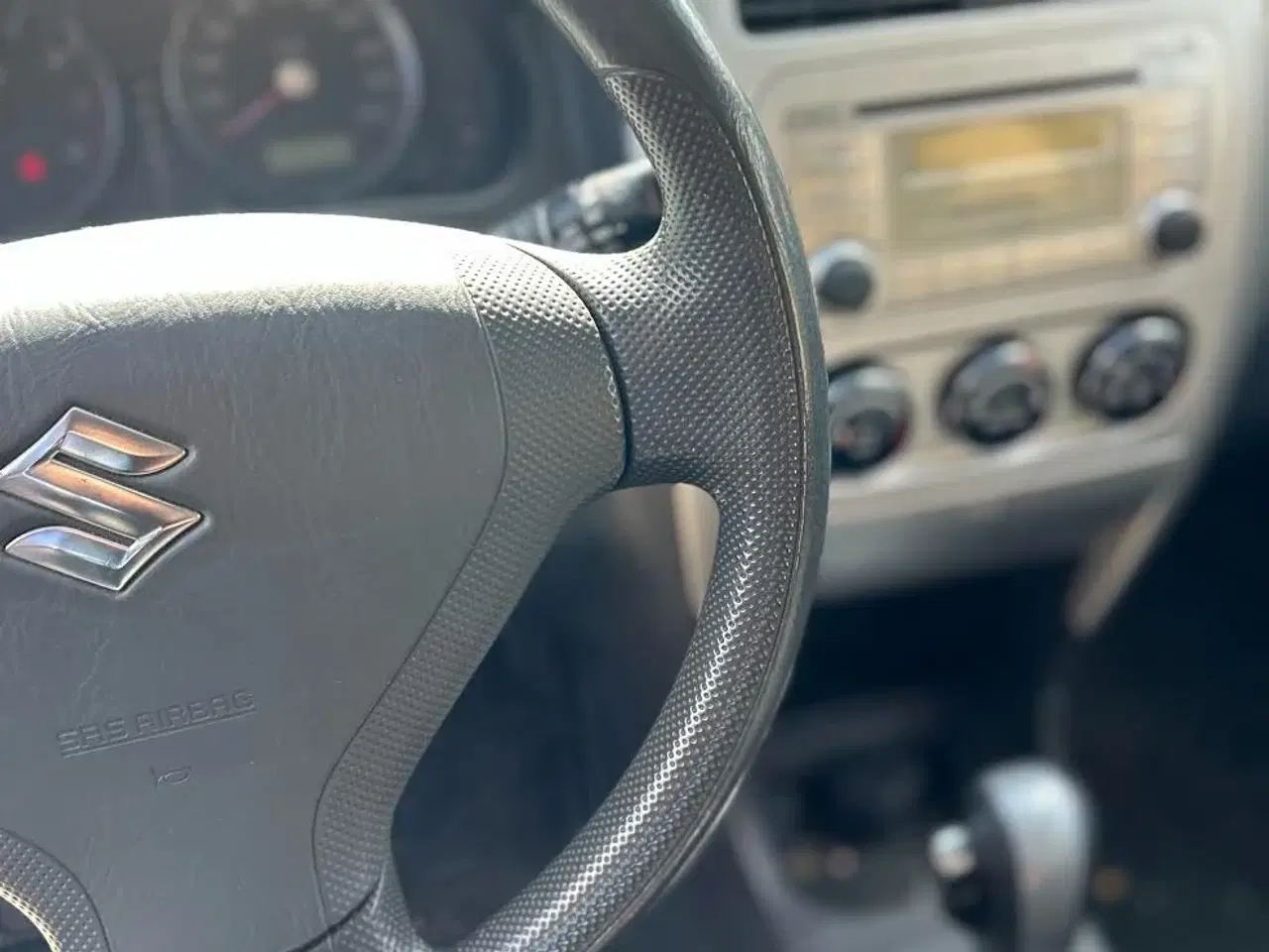 Billede 1 - Suzuki Liana 1,6 GL aut.