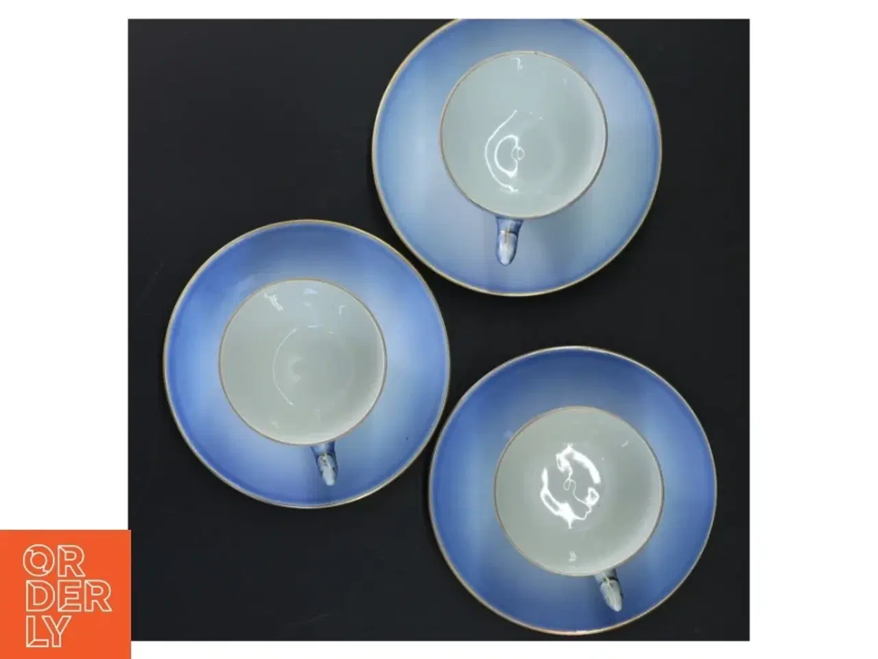 Billede 4 - Tekop-sæt med motiver af danske slotte fra Royal Copenhagen (str. 13,5 ø cm og. 7,5 ø x 6 cm)