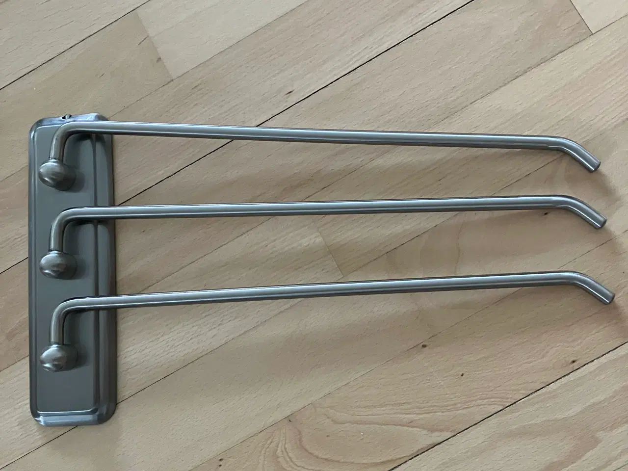 Billede 1 - Ophæng til badehåndklæder 