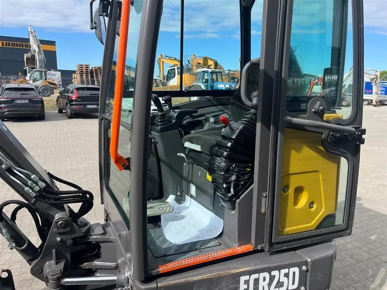 Billede 8 - Volvo ECR25d Powertilt 3 skovle