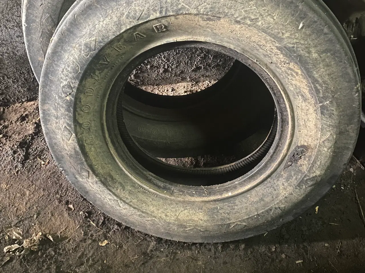 Billede 1 - Traktor dæk, 7,50 16