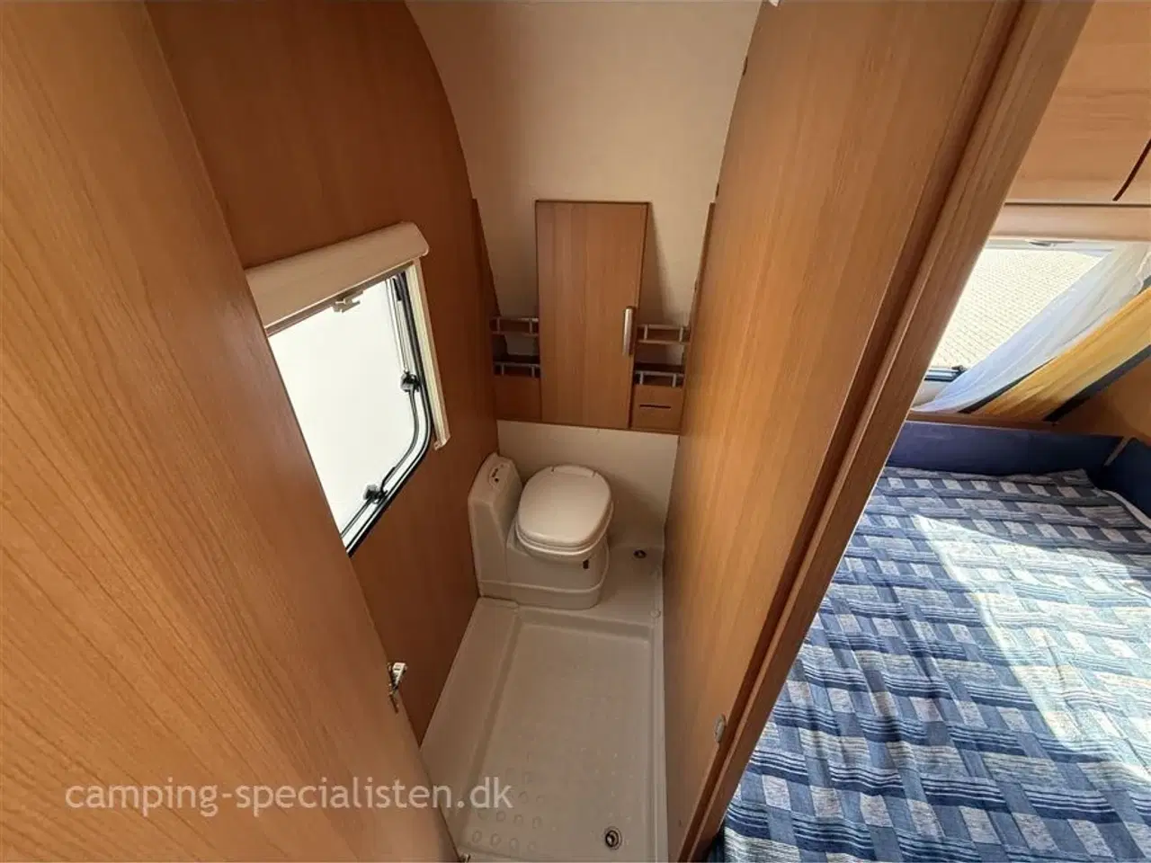 Billede 10 - 2007 - Knaus Sport 450 FS   Knaus Sport 450 FS 2007 - Se den nu hos Camping-Specialisten.dk