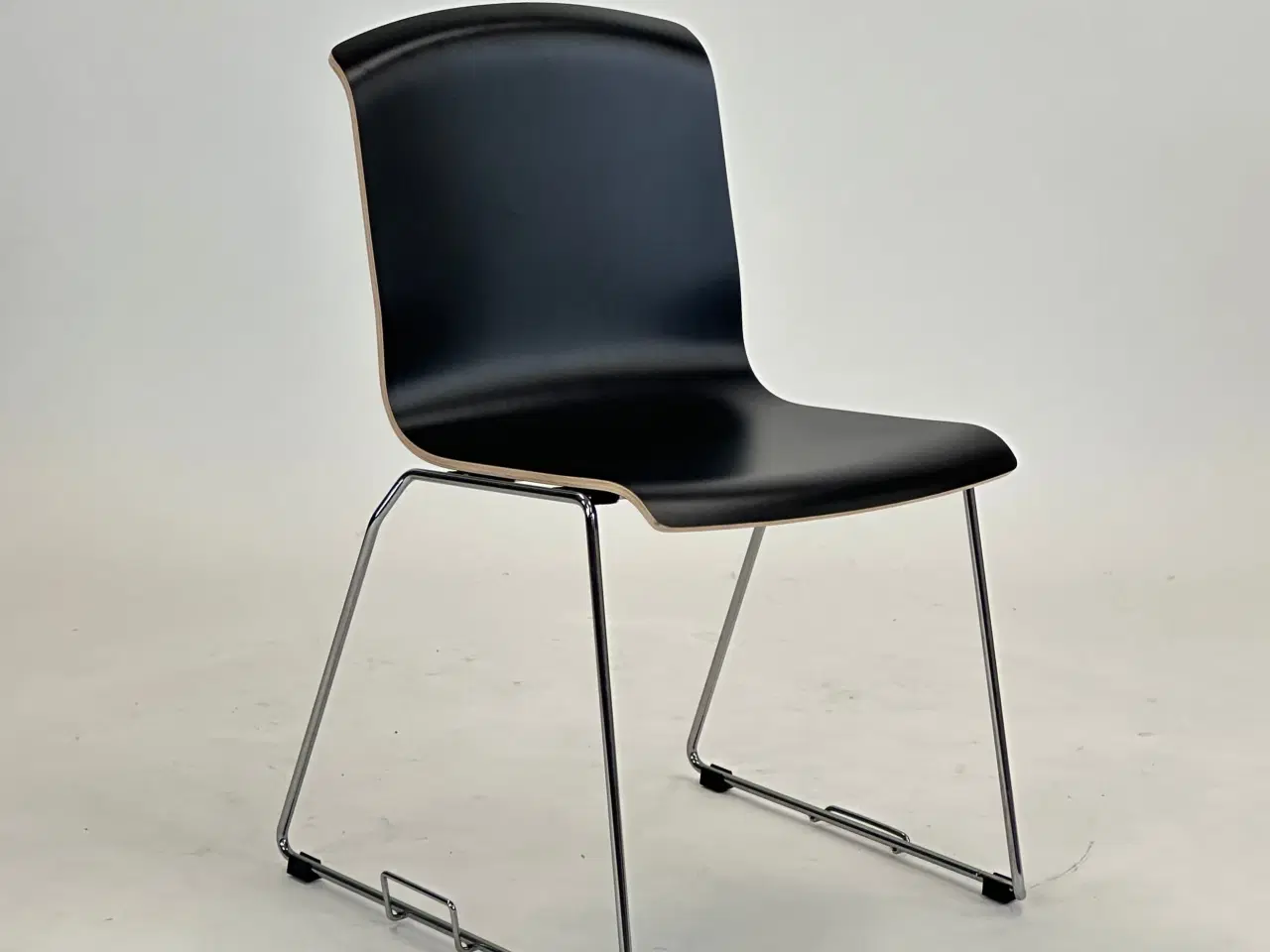 Billede 1 - Pause Runner Konferencestol fra Magnus Olesen (Formica F2253)