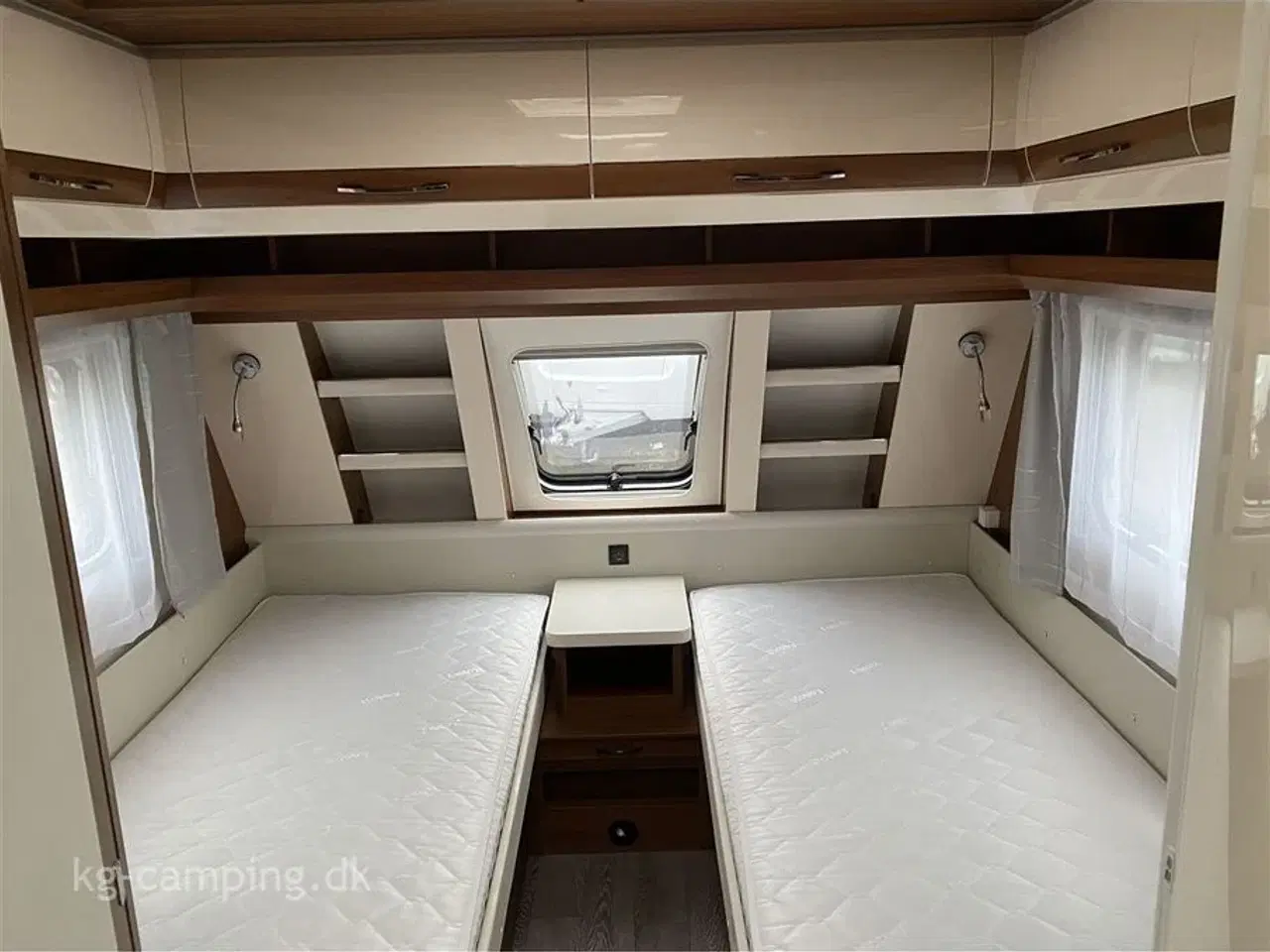 Billede 5 - 2018 - Hobby Excellent 495 UL Enkeltsengsvogn med udtræk