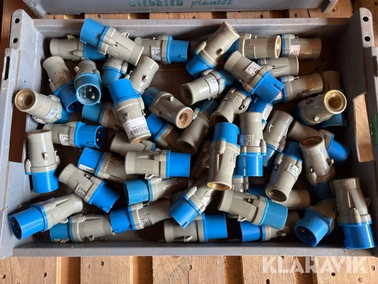 Billede 3 - Større parti 220 volt CEE stik CeKon