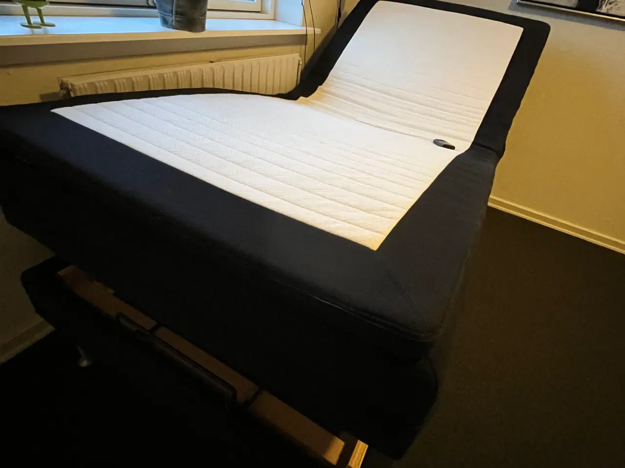 Billede 2 - Flyttesalg- elevationsseng 