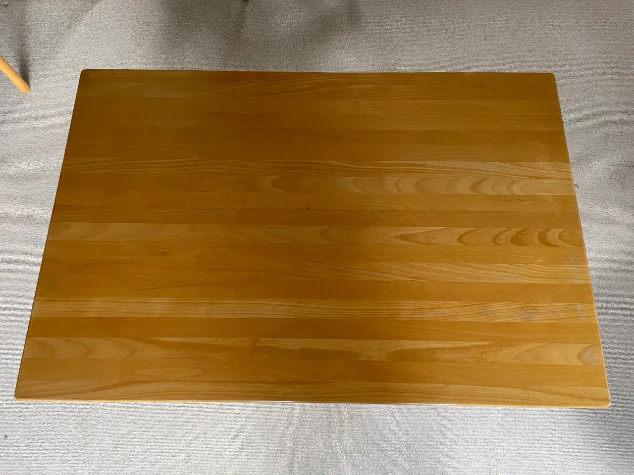 Billede 4 - Sofabord i klassisk design - lakeret bøg