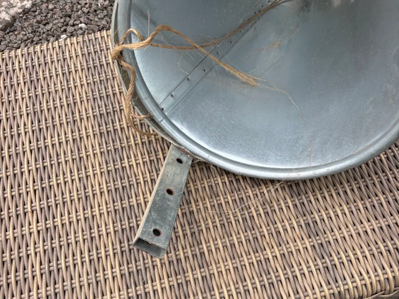 Billede 3 - Galvaniseret slagtetragt til kalkun/høns sælges. 
