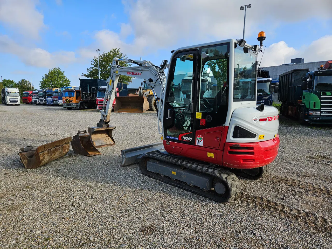 Billede 3 - Takeuchi TB 240 //3 Skovle//