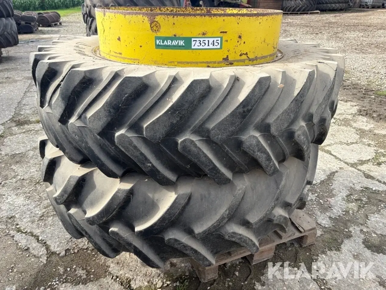 Billede 1 - Tvillinghjul Firestone Radial 7000