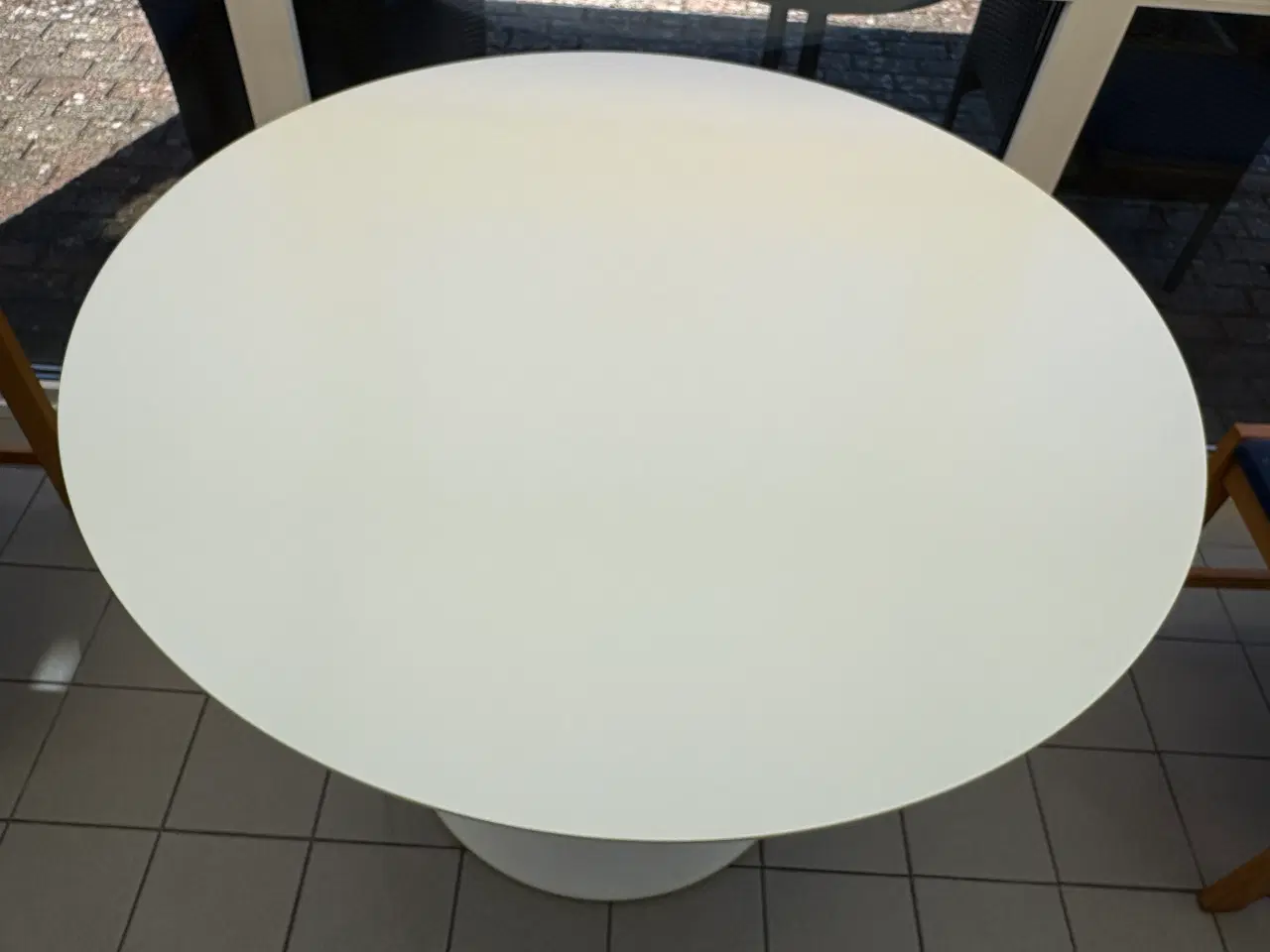 Billede 2 - Rundt spisebord 100 cm i diamter