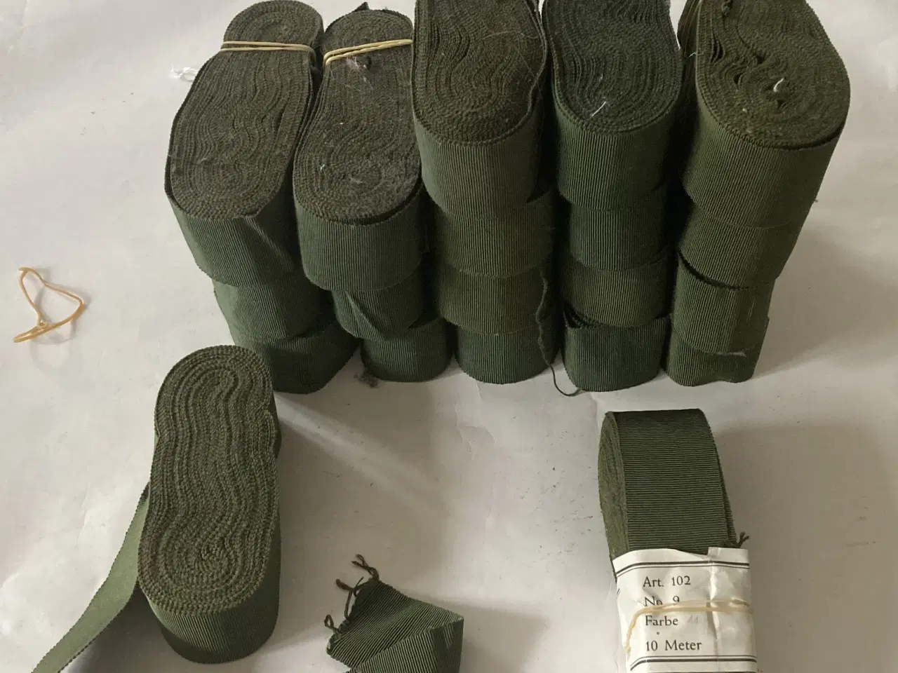 Billede 1 - 1 rl. 41mm Armygrøn Huebånd Kantbånd Skråbånd