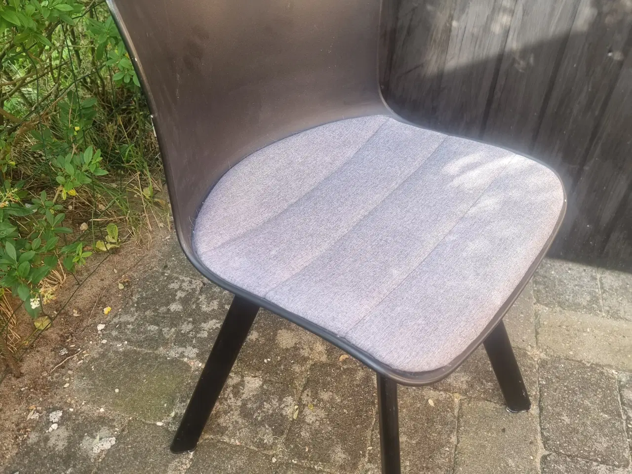 Billede 2 - Spisebord med 6 stole 
