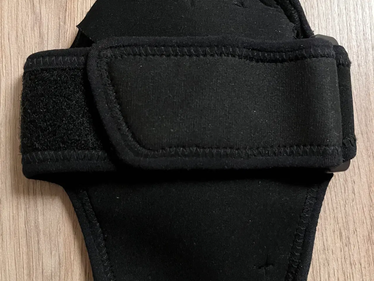 Billede 2 - Løbearmbånd M-Wave