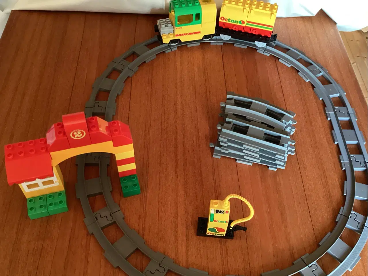 Billede 2 - Ældre Lego Dublo togbane med ekstra spor. 