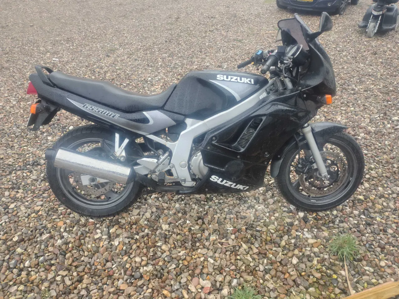 Billede 2 - Suzuki GS 500e sjælden model med fuldkuppe nysynet