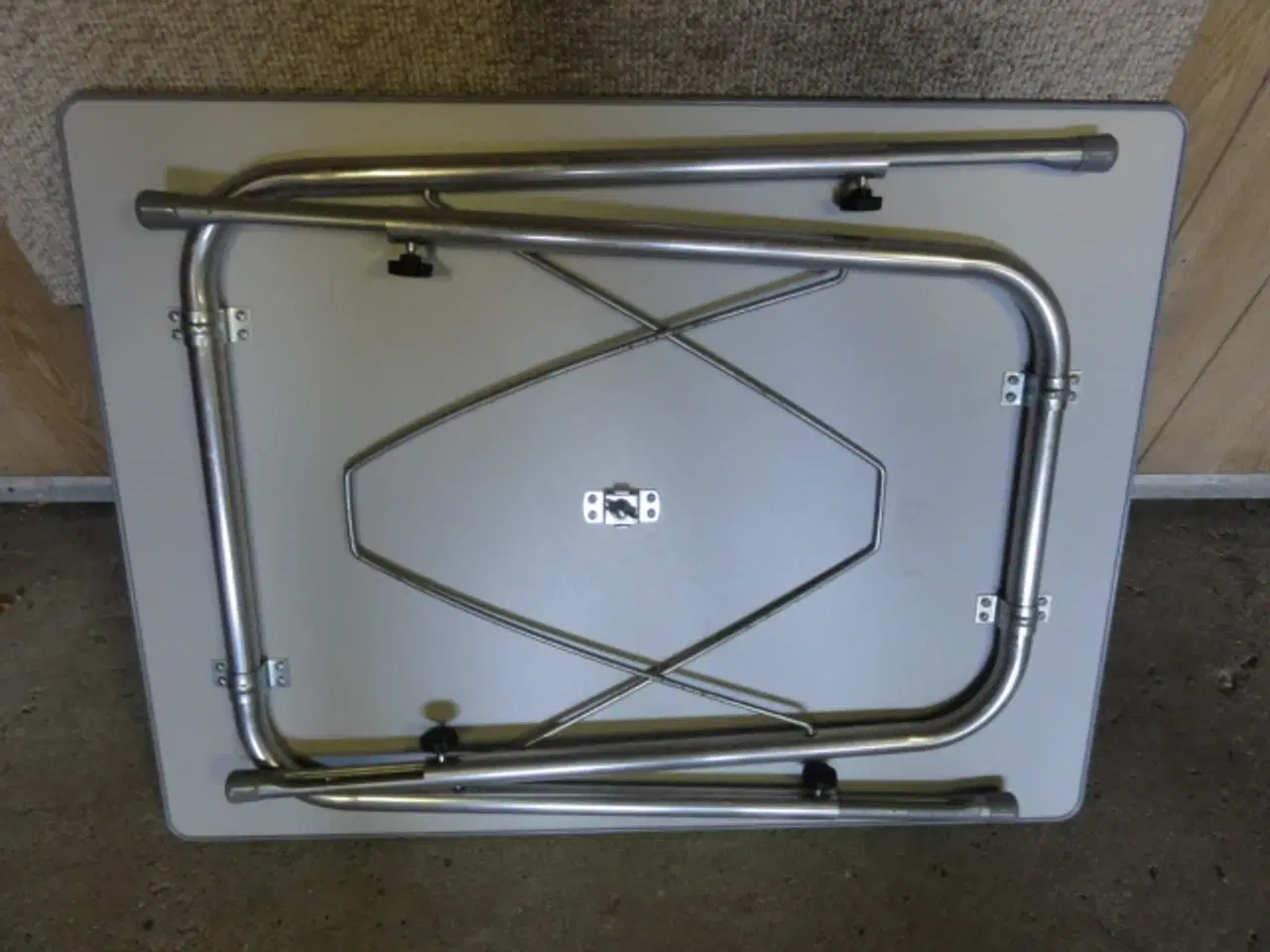 Billede 3 - Dukdalf Stabilic 1 camping bord 60 x 80 cm., lyseg