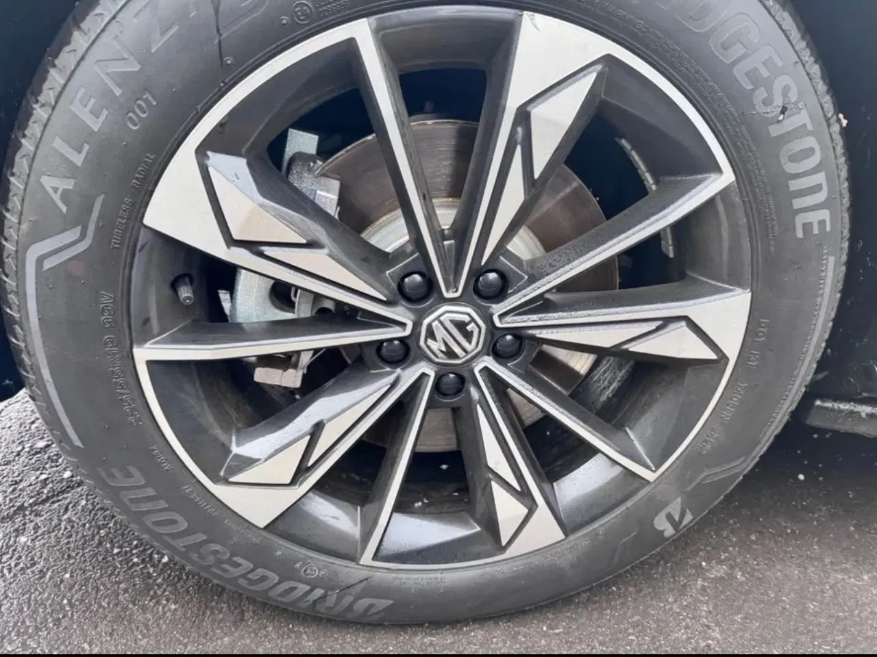 Billede 1 - Bridgestone SUV summer tyres 225/55R19 99V  