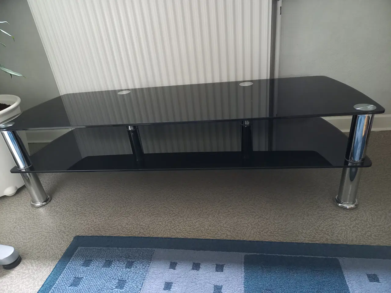 Billede 2 - TV-bord sælges