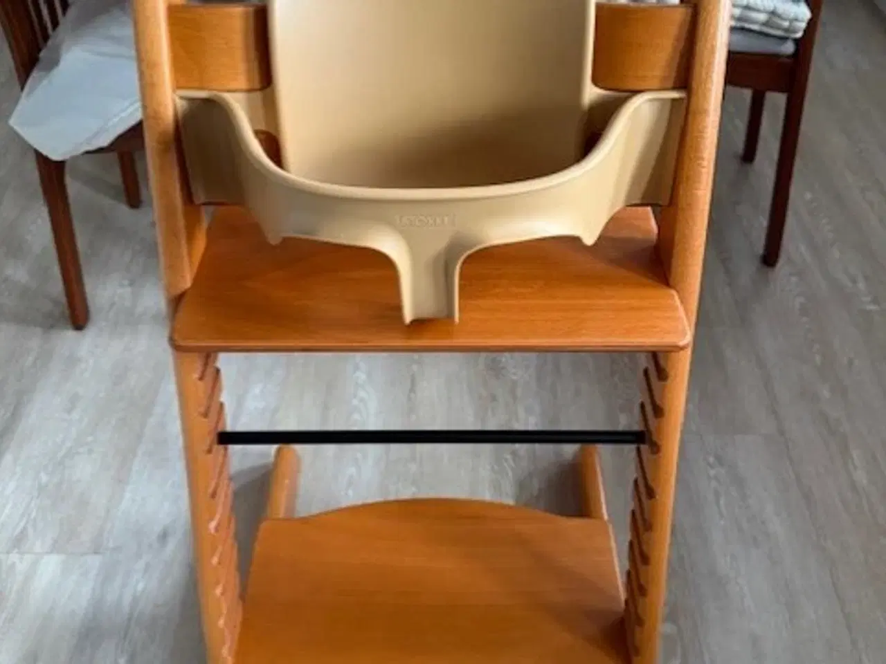 Billede 1 - Tripp Trapp Højstol Ny Model m/ Baby set2