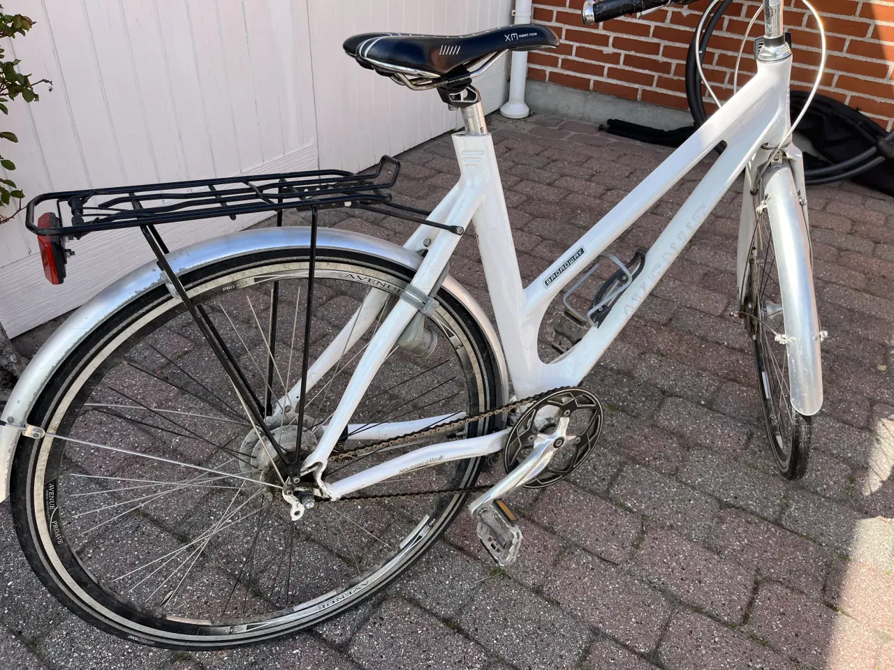 Billede 2 - Hvid Avenue damecykel