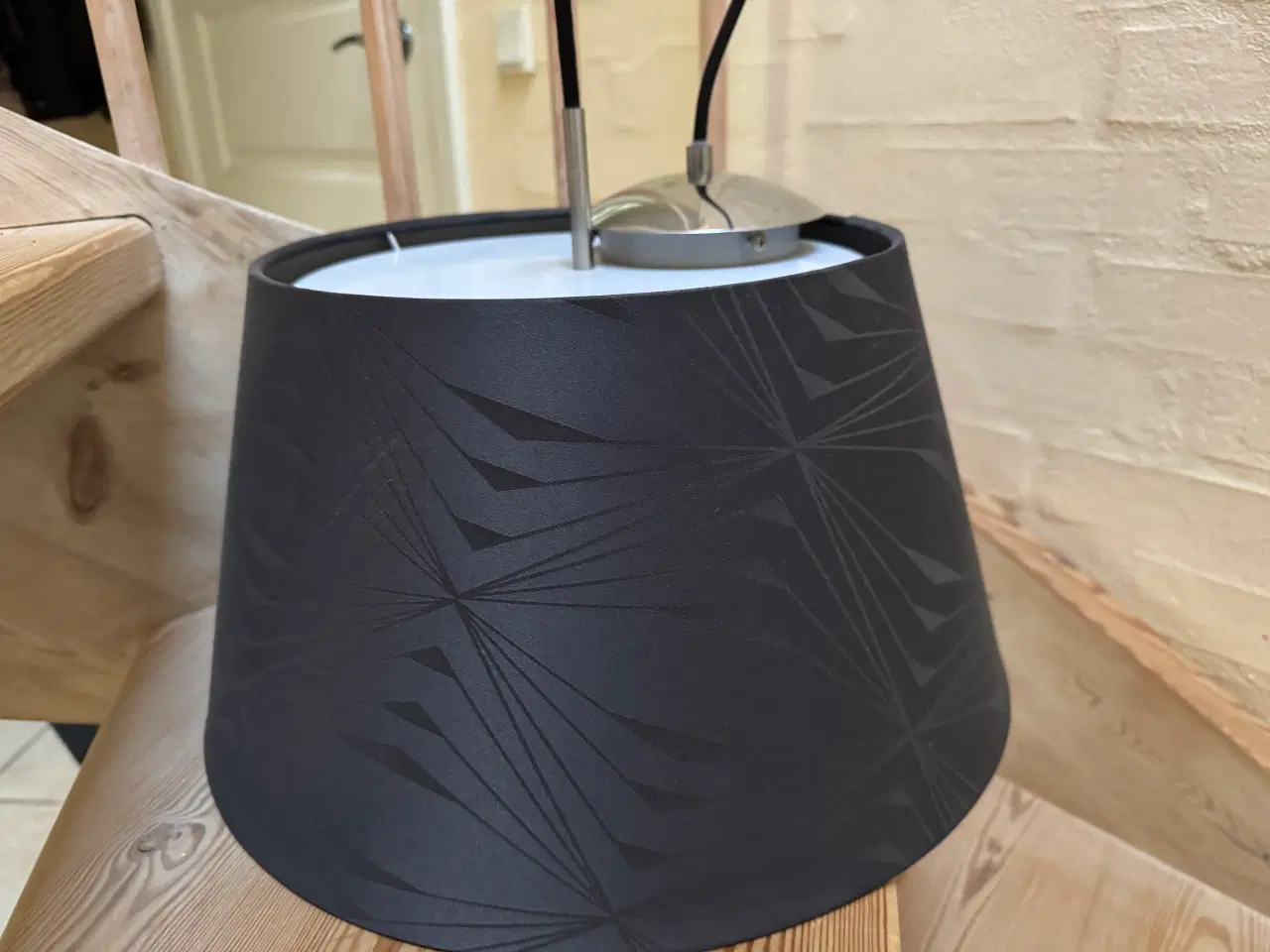Billede 2 - Velholdt Lampe