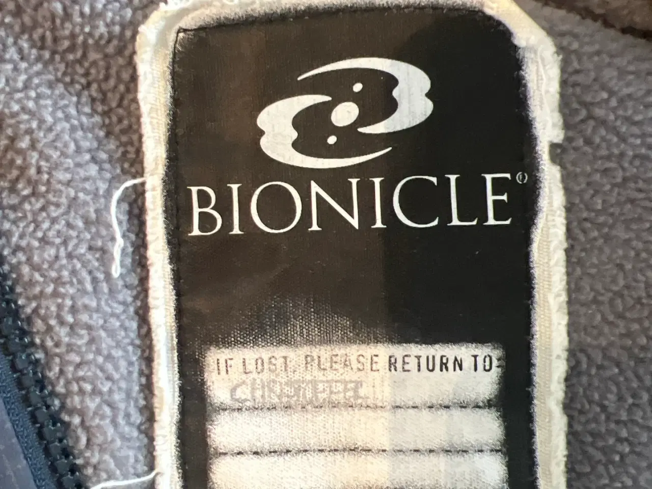Billede 3 - Bionicle lego vest 104/4 år