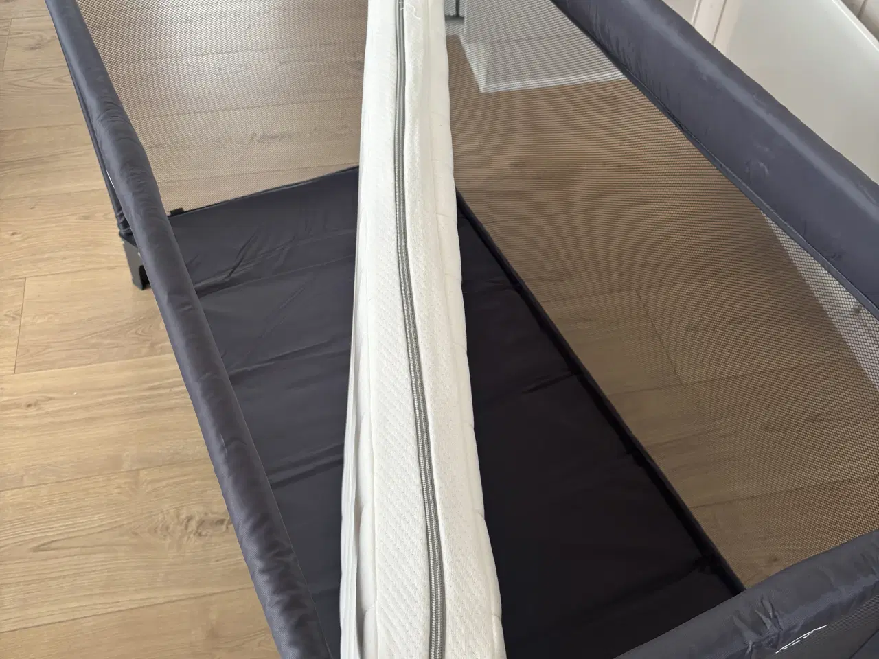 Billede 2 - Vodskov ny weekendseng inkl. foammadras