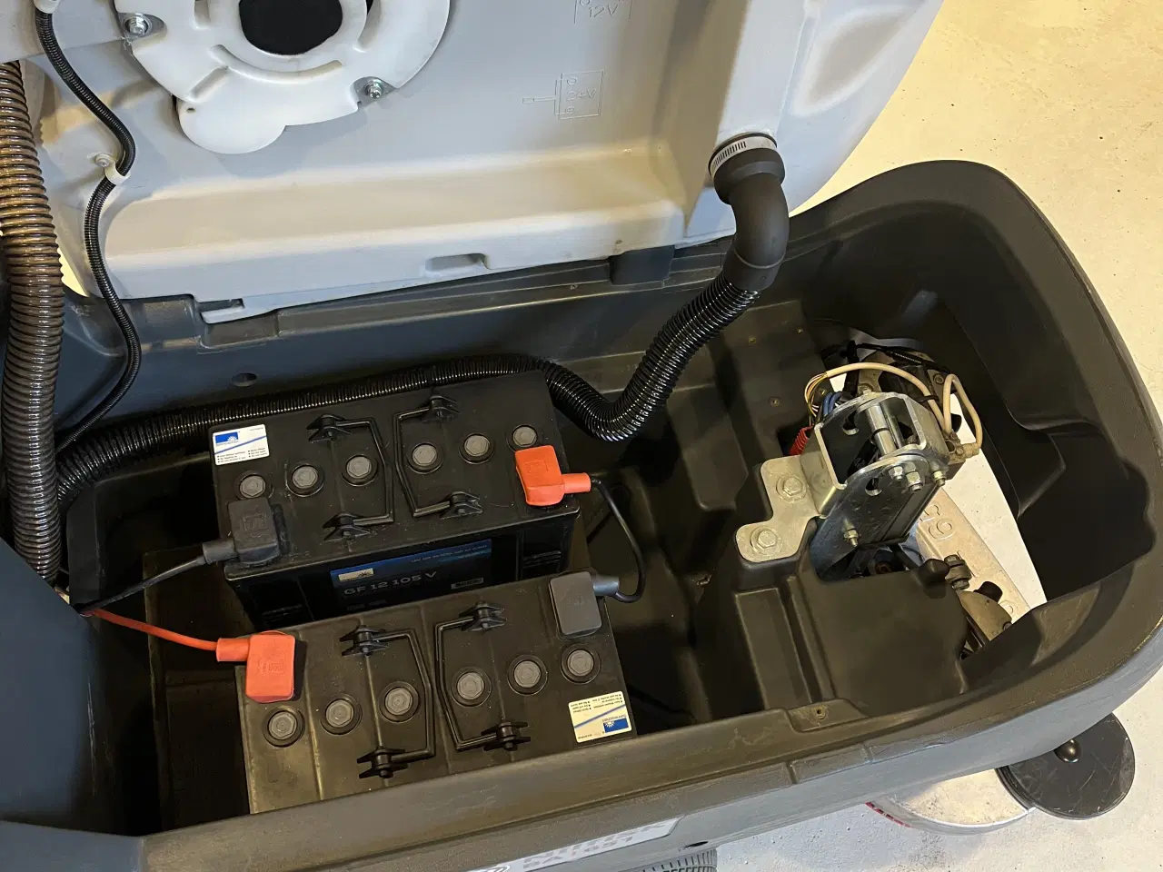 Billede 8 - Nilfisk Gulvvasker 