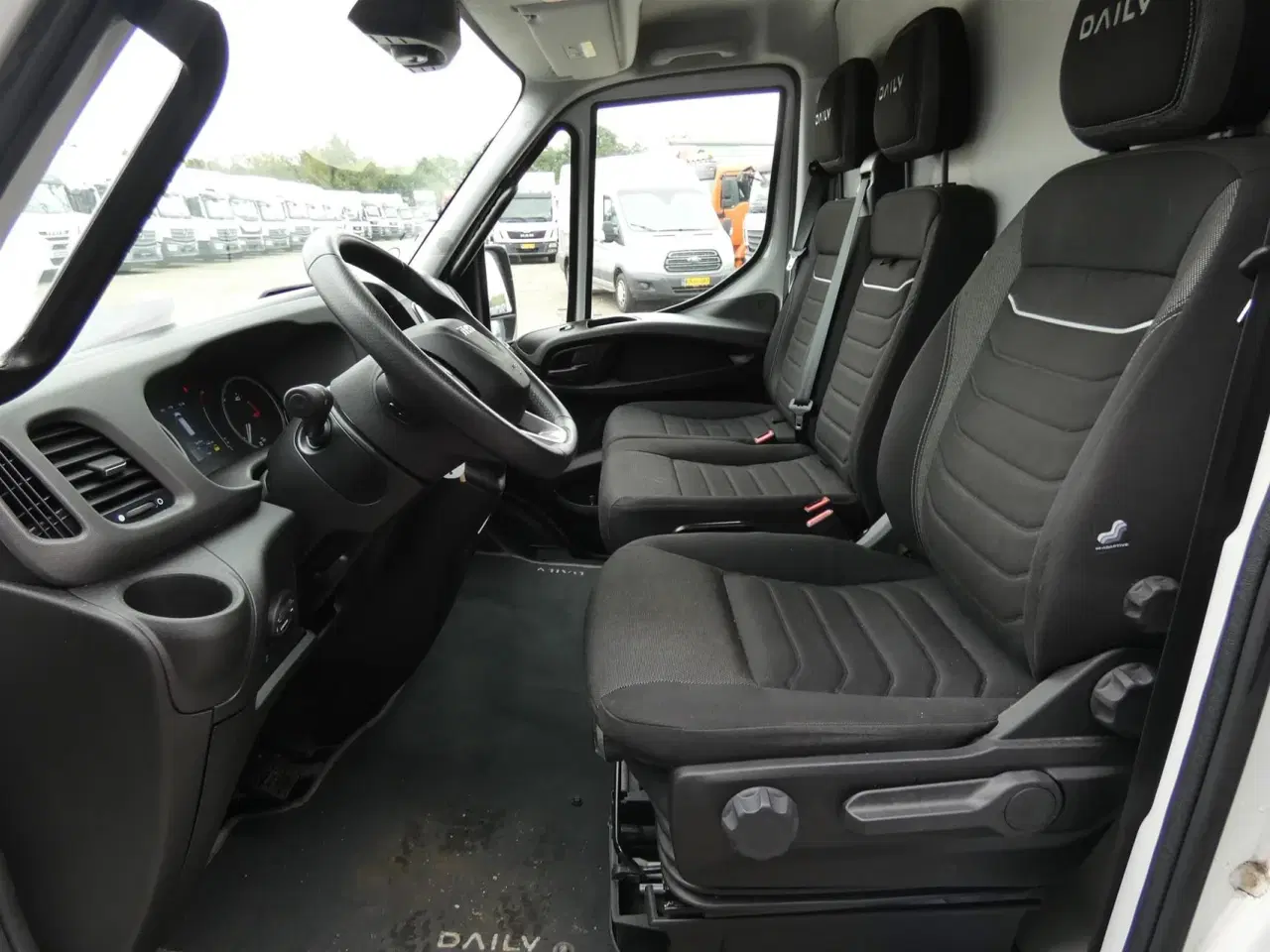 Billede 9 - Iveco Daily 35S18 12m3 3,0 D 180HK Van 8g Aut.