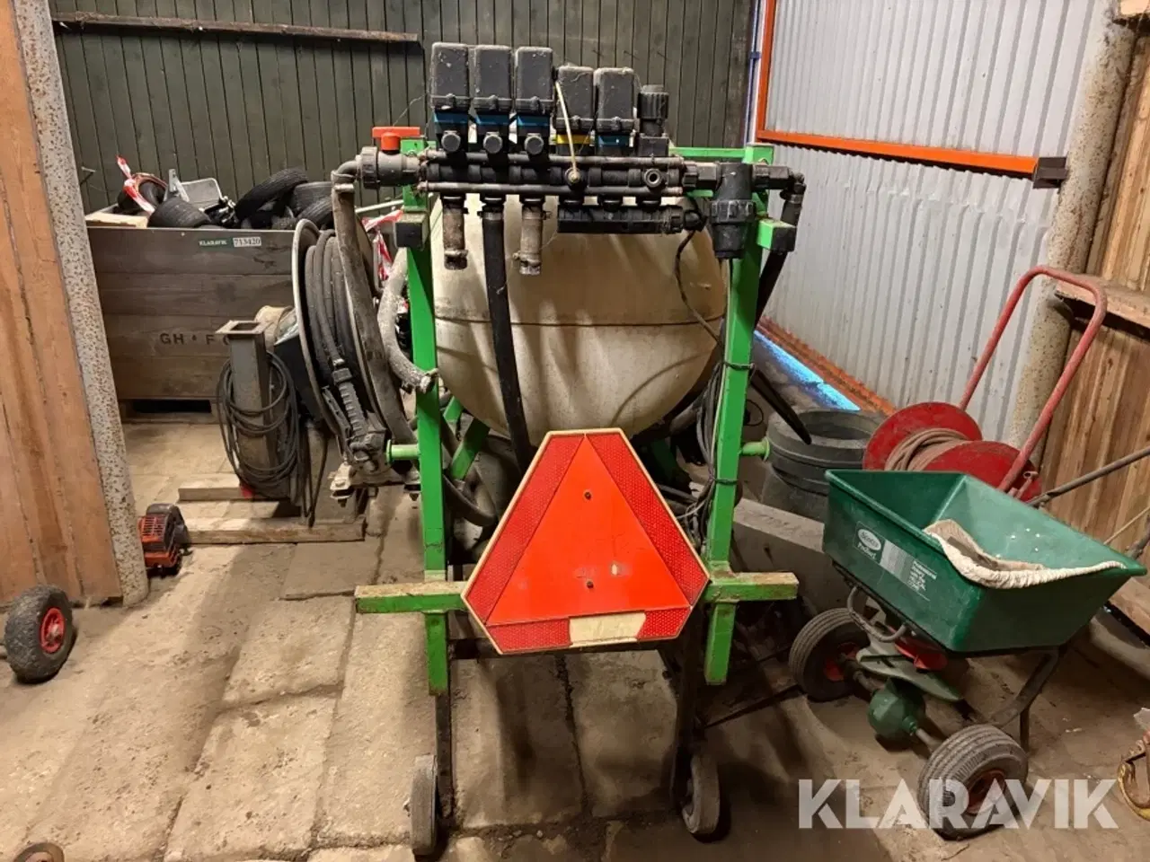 Billede 4 - Sprøjte på vogn Kyndestoft UNI-deicer