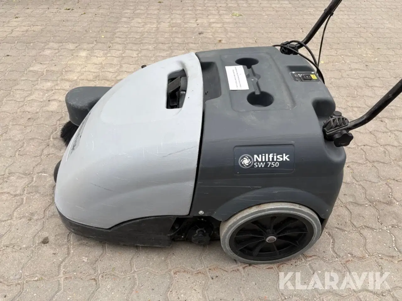 Billede 10 - Fejemaskine Nilfisk Sweeper SW 750