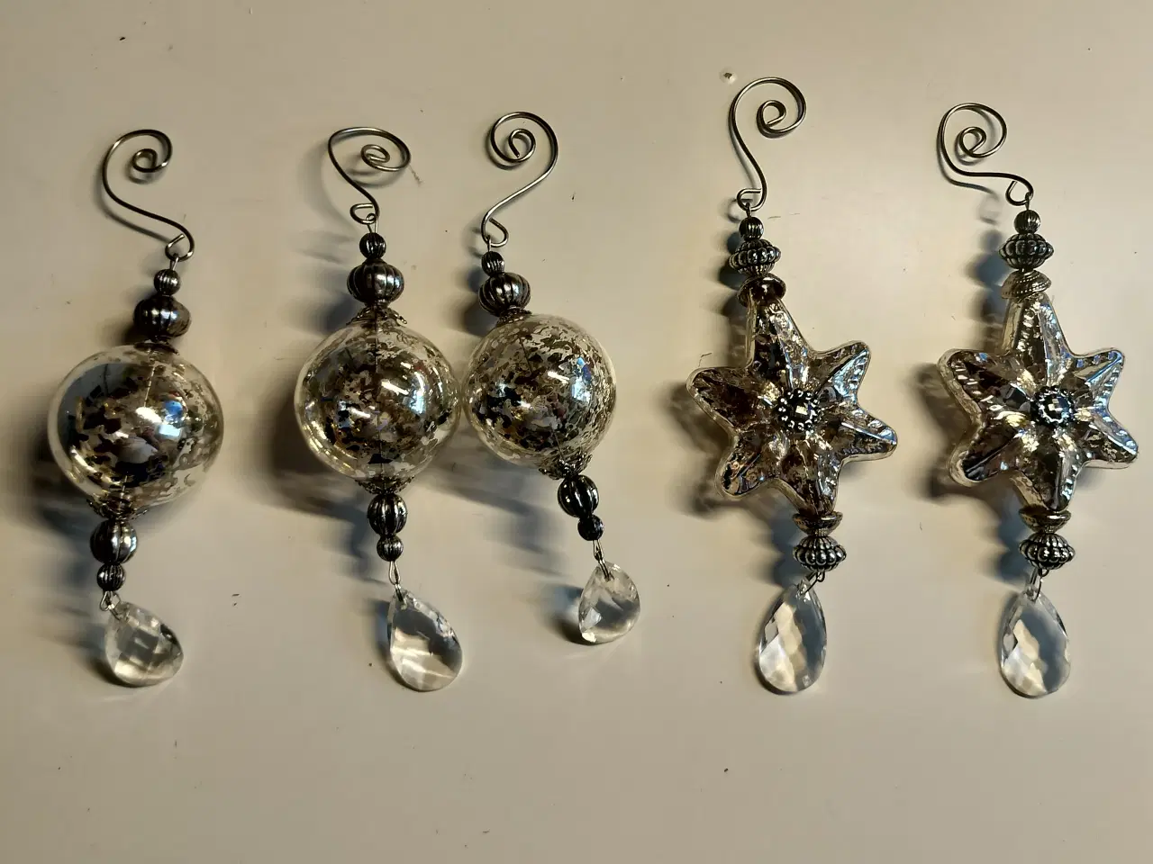 Billede 2 - Gamle julekugler med sølvophæng og med prismer