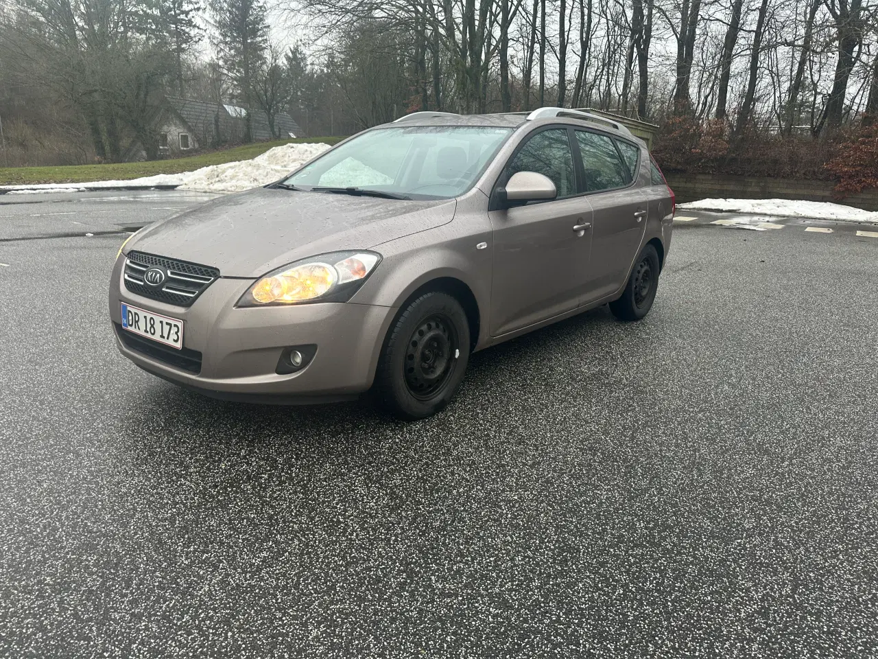 Billede 1 - Pæn og velholdt Kia Ceed 1.6 crdi 